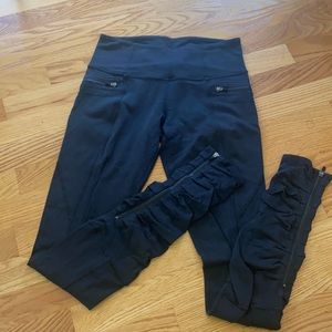 Black Lululemon Leggings with zippers